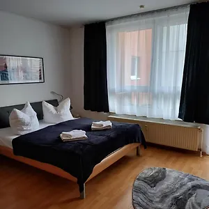  Apartamento Business